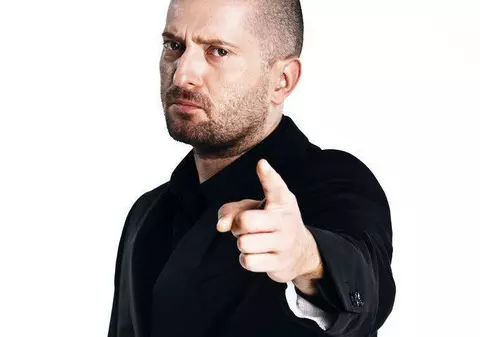 EXCLUSIV/ Cheloo revine la Antena1! După ce a fost dat afară în șuturi, hip-hopper-ul este convocat în cel mai nou proiect al Antenei 1