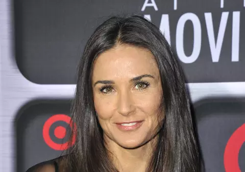 Demi Moore și-a tras iubit bătrân şi bogat