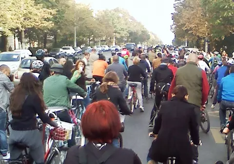 Bicicliştii vor Bucureştiul "un oraş pentru oameni”