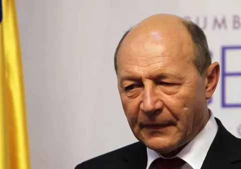 DECIZIE CONTROVERSATĂ! Traian Băsescu s-a răzgândit în legătură cu Roşia Montană