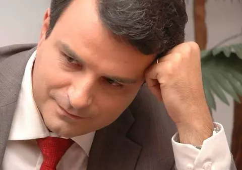 Lucian Mîndruţă: «Nimeni nu vrea să ucidă câini cu parul: e doar o jignire inutilă la adresa celor cu raţiune»