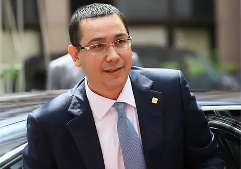 O vedetă îl somează pe Victor Ponta să aibă un al treilea copil: "Să nu uite că există viaţă în afara politicii."