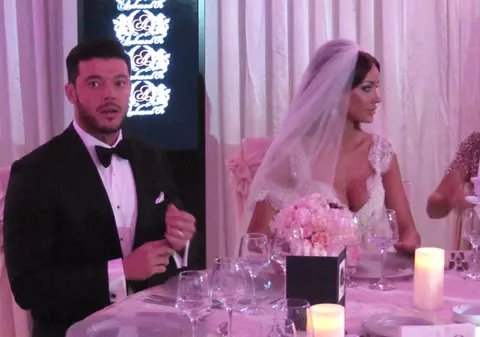 NUNTĂ BIANCA DRĂGUŞANU | Victor Slav A PIPĂIT TREI MIRESE în noaptea nunţii! Printre ele s-a aflat şi UN BĂRBAT | VIDEO