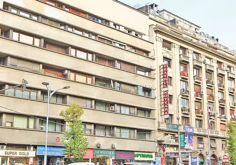 Aceste 20 de clădiri din Capitală sunt pericol public. La un cutremur puternic se prăbuşesc! FOTO