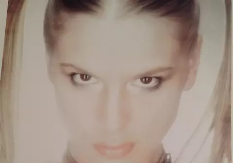 A  fost MISS BOBOC în 1994. O RECUNOŞTI?