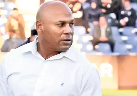 Triplu campion al României ca antrenor, sud-africanul Chester Williams s-a despărţit de Timişoara cu lacrimi în ochi: «Iubesc oamenii şi aceste locuri!»