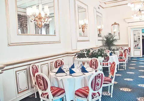 Un Crăciun de neuitat, doar în Sibiu, la Hotelul Împăratul Romanilor