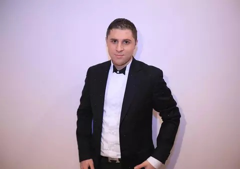 Manelistul Răzvan de la Piteşti a dat jos 20 de kg. Vezi cum arăta înainte!