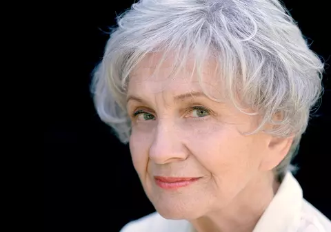 PREMIUL NOBEL PENTRU LITERATURĂ, CÂŞTIGAT DE O CANADIANCĂ!