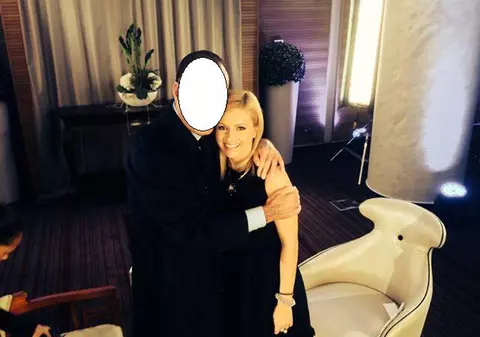 Simona Gherghe, în braţele unuia dintre CEI MAI CUCERITORI BĂRBAŢI din LUME | FOTO