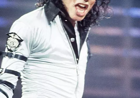 Michael Jackson a câştigat o sumă colosală în ultimul an! Vezi topul vedetelor care fac bani după moarte 