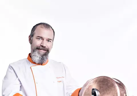 Concurent Top Chef rãnit pe platourile de filmare. Şeful cuţitelor, atacat de propriile ustensile