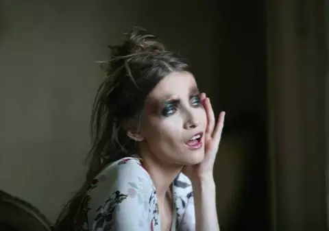 IULIA ALBU A PIERDUT UN PARIU! VEZI CE TREBUIE SA FACĂ!