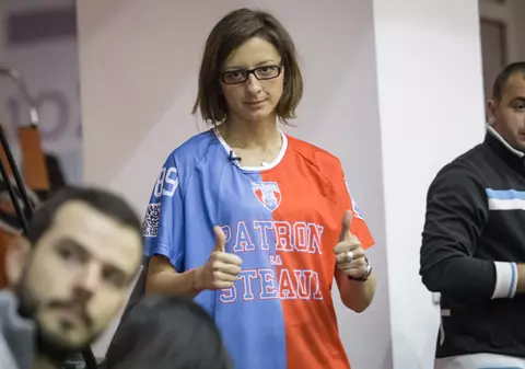 Ana Maria Brânză, tratată ca o regină la Steaua. A fost adusă la meci cu limuzina!