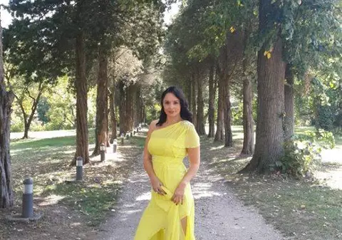 Andreea Marin a îmbrăcat rochii de 5.000 de euro pentru emisiunea de la TVR | FOTO