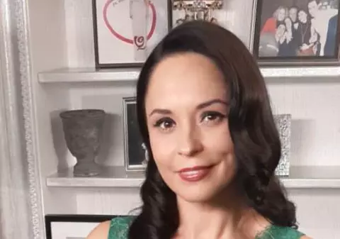 Andreea Marin: "Am trecut prin EXPERIENŢE DE VIAŢĂ FOARTE DURE şi NU AM COBORÂT LA NIVELUL COMPROMISURILOR"