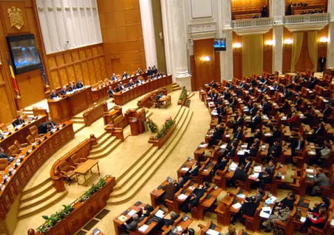 Românii VOR FI foarte FERICIŢI după ce vor afla ce surprize le pregătesc aleşii