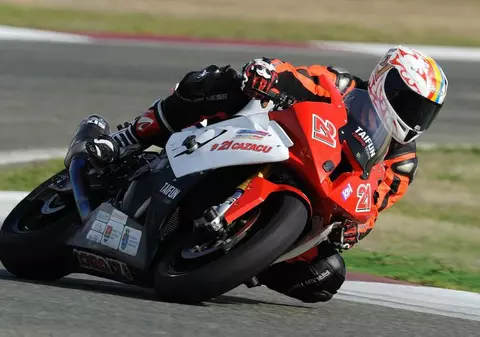 Cătălin Cazacu s-a acoperit de glorie la Romanian Superbike 2013: timişoreanul este din nou campion!