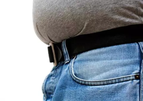 Porţi centuri strânse? Atenţie, RIŞTI SĂ FACI CANCER!