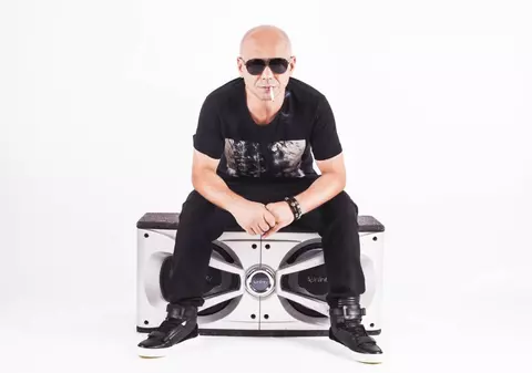 DJ Sava ŞI-A RUPT MAŞINA DE 90.000 DE EURO într-o bordură! Uite ce s-a întâmplat | FOTO