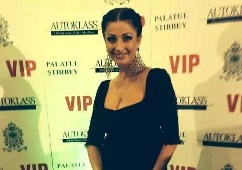 DETALIUL CARE UMBREŞTE FRUMUSŢEA Gabrielei Cristea! Uite ce neglijează vedeta | FOTO ÎN ARTICOL