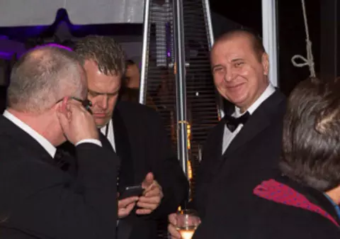 Uite cum face afaceri Nick Rădoi! Milionarul MUNCEŞTE DIN GREU de la 5 DIMINEAŢA!