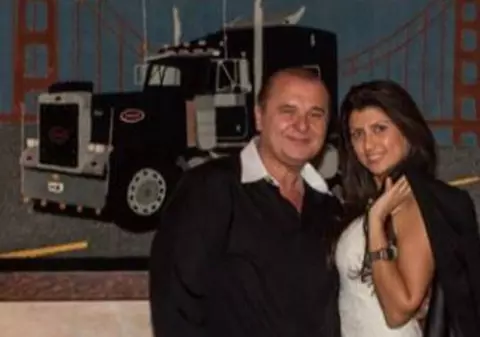 BIZAR! Deşi presupusa lui iubită a anunţat marea împăcare, milionarul Nick Rădoi refuză să confirme! 