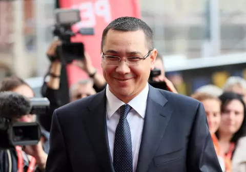 USL E ÎN AER! Vezi ce MESAJ AMENINŢĂTOR are Ponta pentru liberali