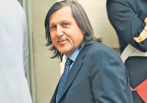 Ilie Năstase, de patru luni în beznă!