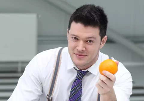 Victor Slav, UN ADEVĂRAT EXPERT ÎN BUCĂTĂRIE! Vezi CU CE O RĂSFAŢĂ pe Bianca Drăguşanu! 