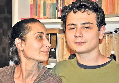 Corina Creţu a donat bani pentru Ioan Bănescu, «magicianul» chitarei! 