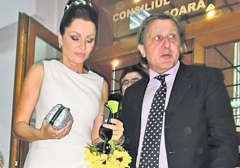 NU PUTEA SĂ SE DEZICĂ! Ceea ce a făcut Ilie Năstase ÎNAINTE DE NUNTĂ A ENERVAT-O TERIBIL pe Brigitte Sfăt! FOTO
