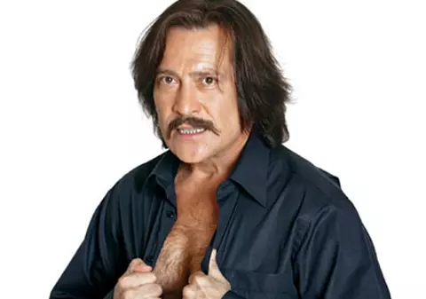 POVESTIRI SAVUROASE DIN CULISELE TEATRULUI NAŢIONAL! Lui Marius Bodochi I S-A MĂSURAT BĂRBĂŢIA de faţă cu toată lumea! FOTO