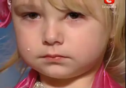 DE CE PLÂNGE ANGELINA? Iată IMAGINILE CARE ÎŢI VOR TOPI INIMA | VIDEO