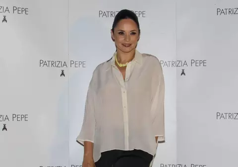 N-o să-ţi vină să crezi! Uite cât de mulţi bani CÂŞTIGĂ MAMA VITREGĂ a ANDREEI MARIN, ca BUGETAR!