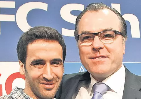 Regele Moldovei! Clemens Tönnies, bossul lui Schalke, are 7.000 de hectare de teren în Iaşi şi în Botoşani, de pe care recoltează grâu ecologic