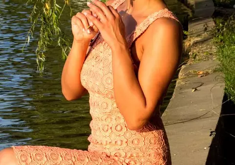 O finalistă de la ”Burlacul”, plină de vânătăi | FOTO