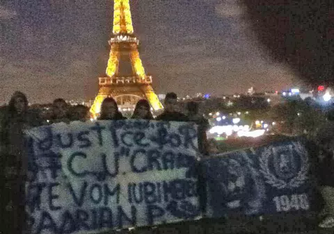 Oltenii au protestat pentru FC Universitatea Craiova în mai multe oraşe din ţară şi din străinătate
