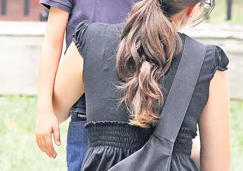 Andrei Anghel, fratele micuţului ucis de maidanezi, e trist când îşi aminteşte de Ionuţ!