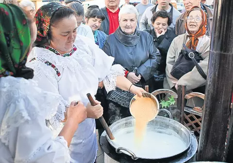 Mâncare ciobănească gătită în centrul Capitalei!