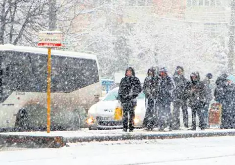 Meteorologii ne avertizează: Gata cu joaca! Vin ninsorile!
