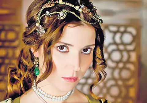 «Suleyman Magnificul - Sub domnia iubirii» | Sultana Hatice vrea să se sinucidă