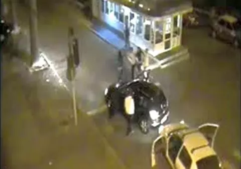 Încăierare în trafic la Brăila! Două femei s-au luat la bătaie în centrul oraşului | VIDEO