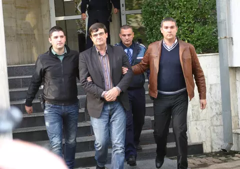 Condescu, din arest direct la Pandurii, "marea iubire"