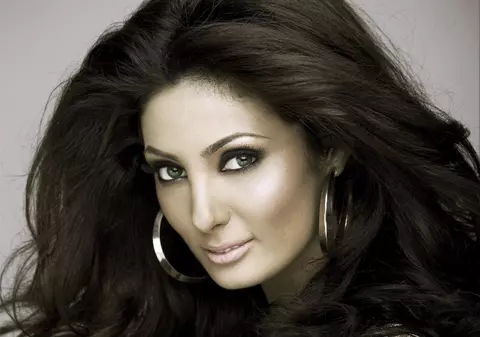 Frumoasa Cream vorbeşte despre TATĂL COPILULUI EI, pe care l-a cunoscut în America!