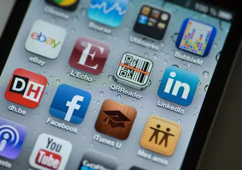 Facebook pregăteşte un nou buton. Află ce funcţie va avea!