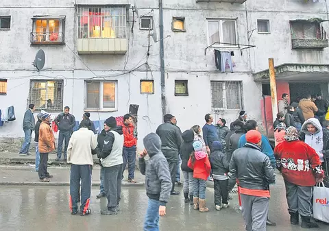 Romii din Ferentari o acuză de rasism pe Mariana Câmpeanu