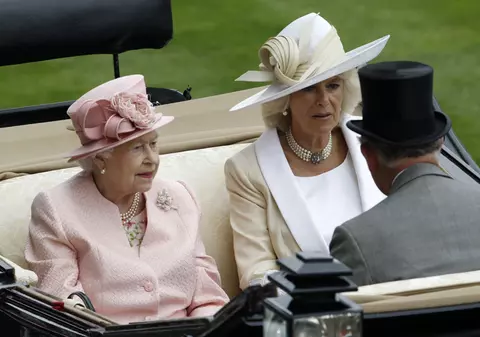 Regina Elisabeta a II-a, înfuriată la culme, a pus-o la punct pe Camilla