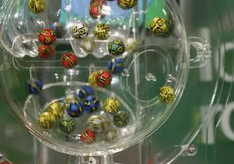 Duminică, se pun la bătaie 1.350.000 de euro la Loto  6/49
