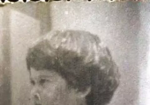 FETIŢA ASTA TUNSĂ CASTRON A DEVENIT O FOCOASĂ DIVĂ DE LA NOI! N-O RECUNOŞTI NEAM!